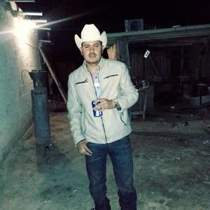 Meet your Posher, Ernesto